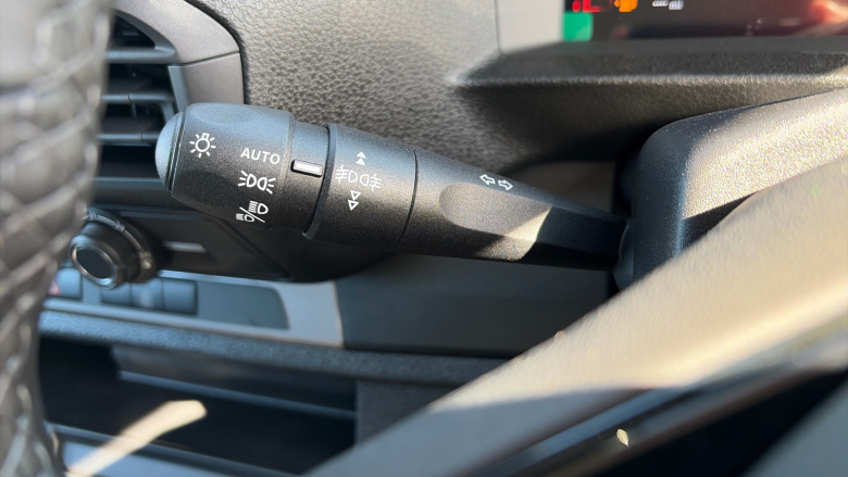 Vauxhall Vivaro L2 Diesel 2.2 Turbo D 150 Pro H1 Double Cab Auto